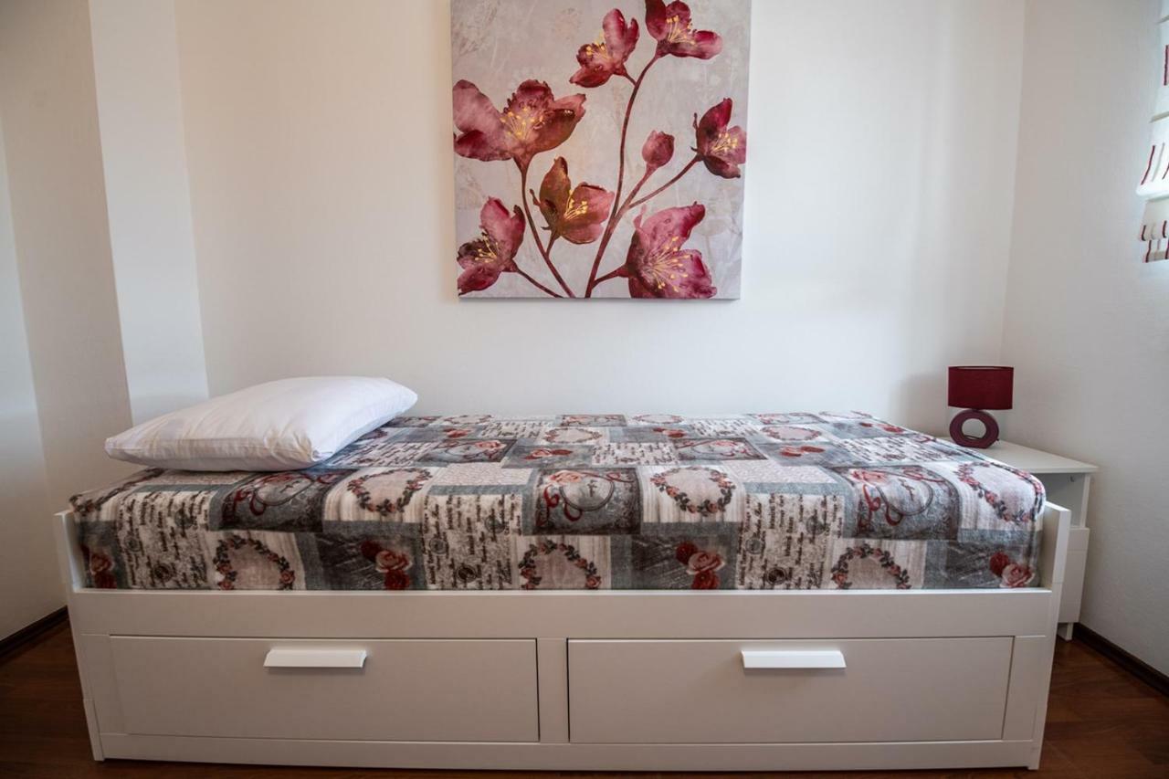 Cave Romane With Private Pool And Sea View Apartment *