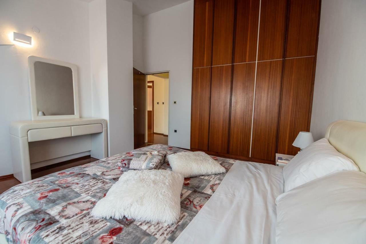 Cave Romane With Private Pool And Sea View Vinkuran