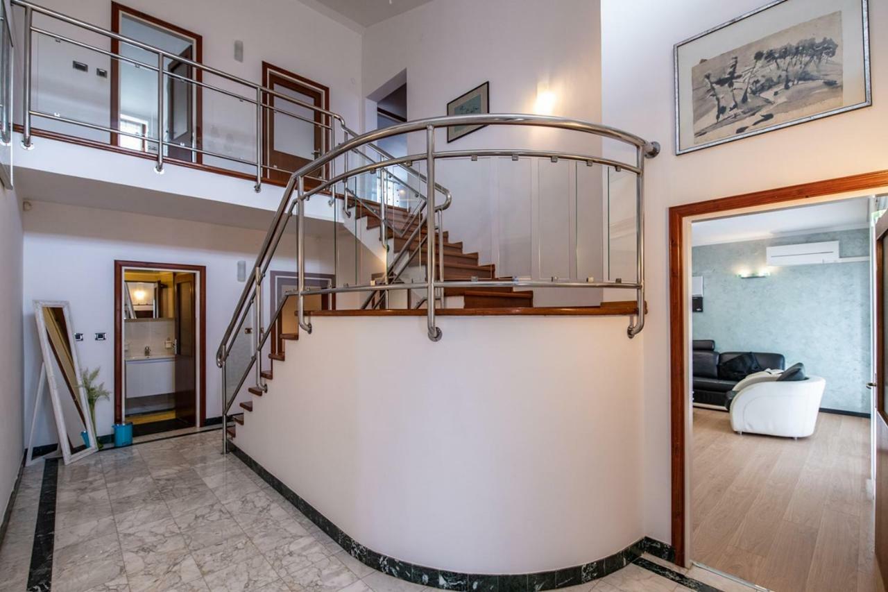 Cave Romane With Private Pool And Sea View Apartment Vinkuran