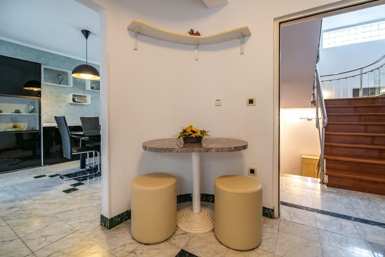 Apartment Cave Romane With Private Pool And Sea View